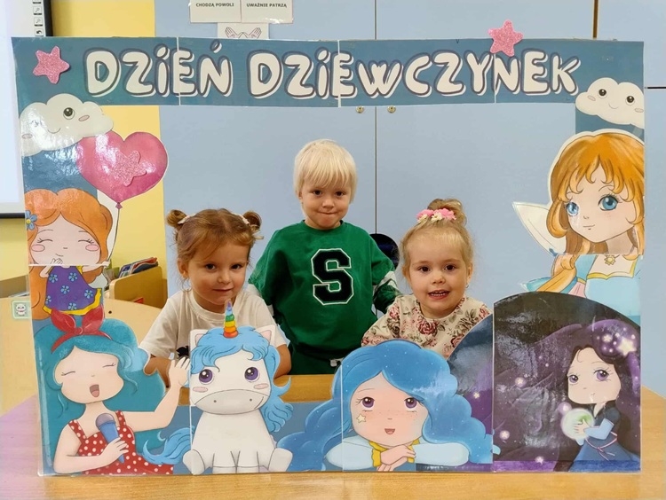 DZIEŃ DRZEWA I DZIEŃ DZIEWCZYNEK