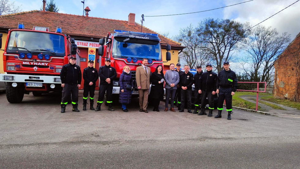 Uroczyste przekazanie sprzętu dla Strażaków Ochotników w Gminie Młynary.